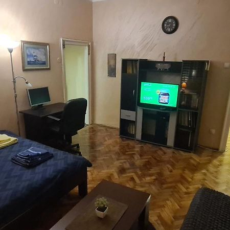 Apartman Valdano Belgrado Exterior foto